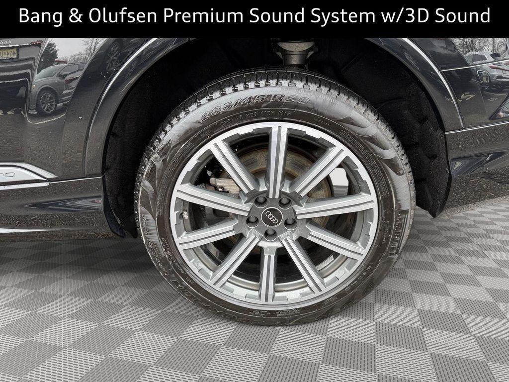 used 2023 Audi Q7 car, priced at $38,500