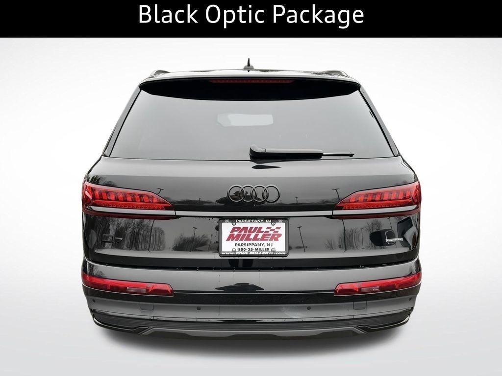 used 2023 Audi Q7 car, priced at $38,500