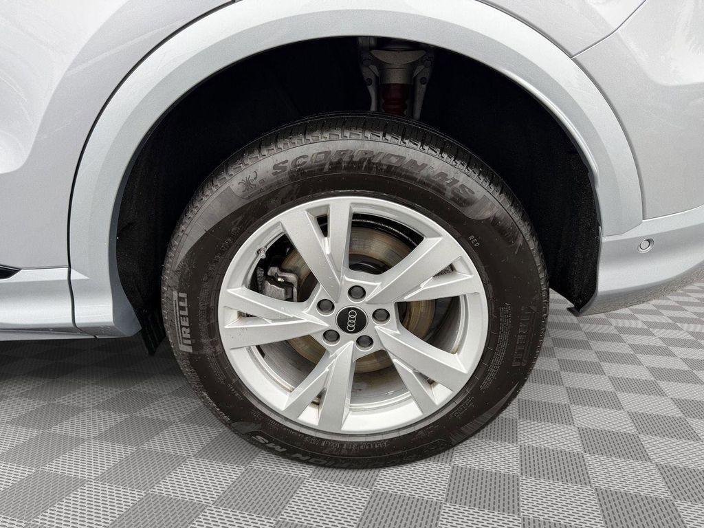 used 2025 Audi Q5 car, priced at $46,500