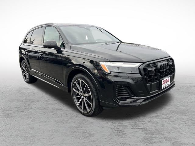 used 2025 Audi Q7 car, priced at $52,895