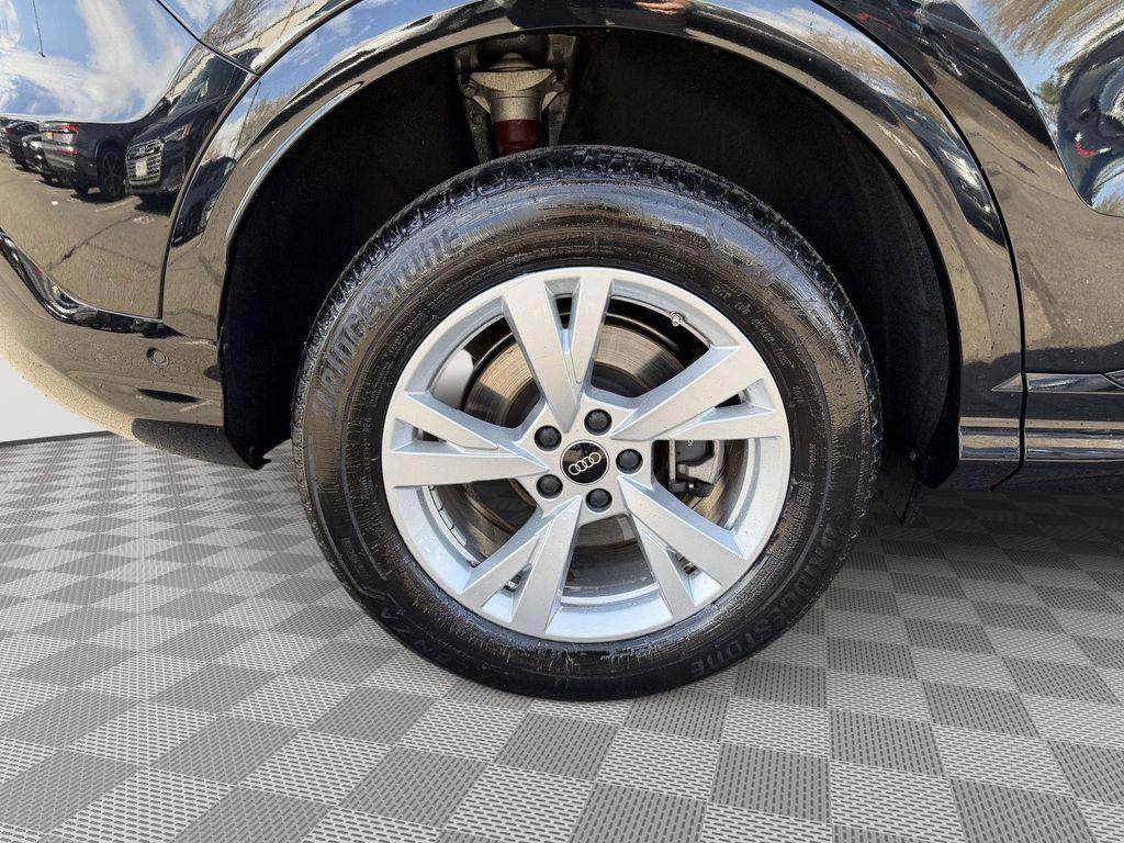 used 2025 Audi Q5 car, priced at $47,995