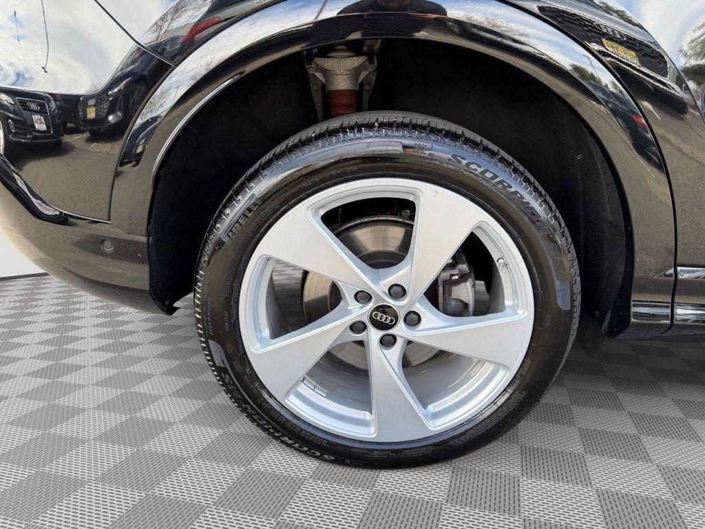 used 2025 Audi Q5 car, priced at $48,500