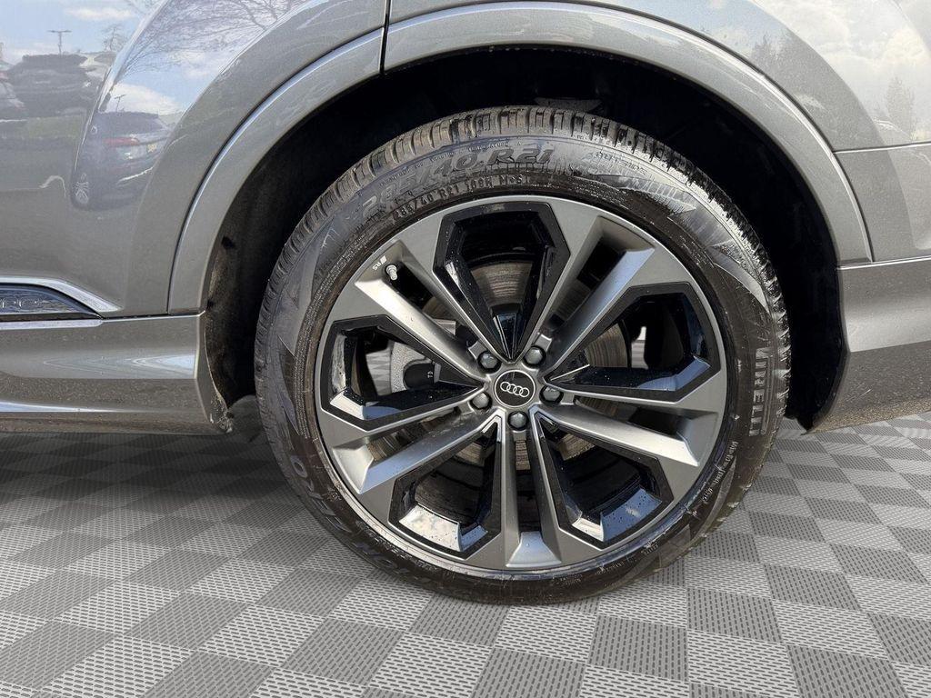 new 2026 Audi Q7 car, priced at $73,290