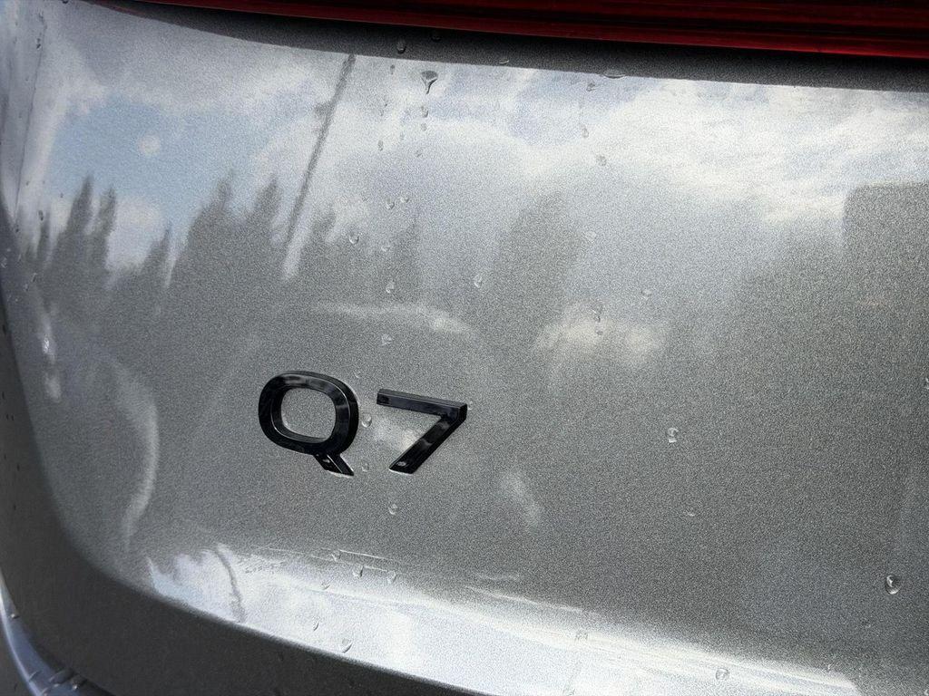 new 2026 Audi Q7 car, priced at $73,290