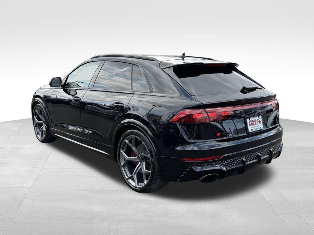 new 2026 Audi RS Q8 car, priced at $152,065
