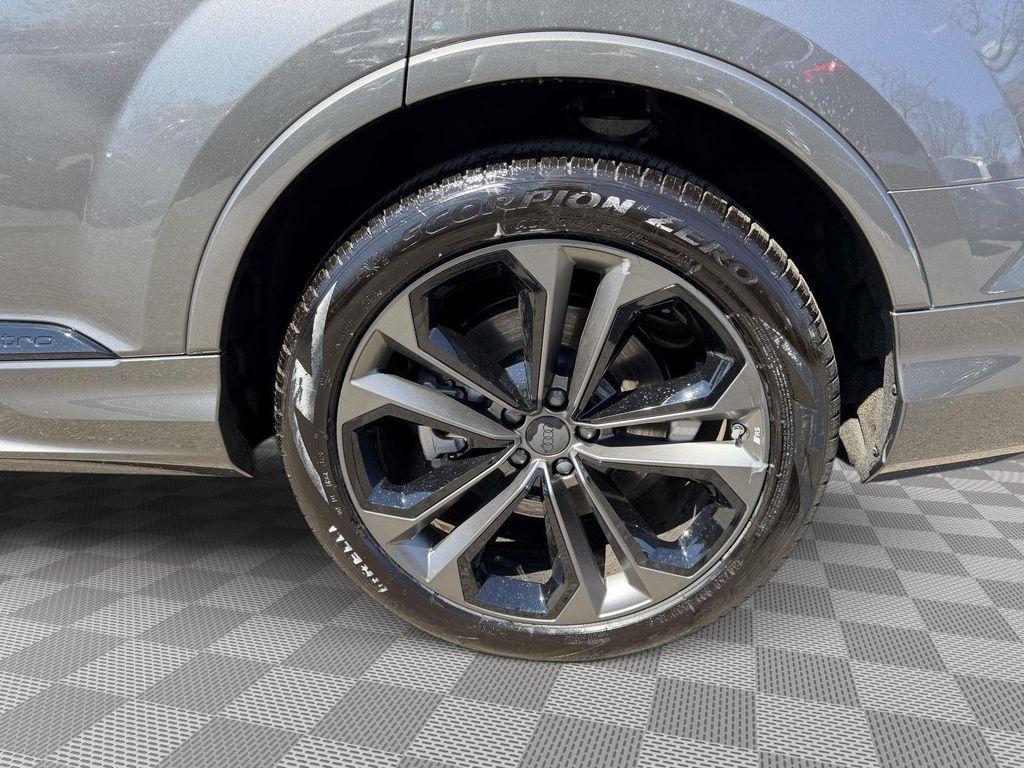 new 2026 Audi Q7 car, priced at $73,445