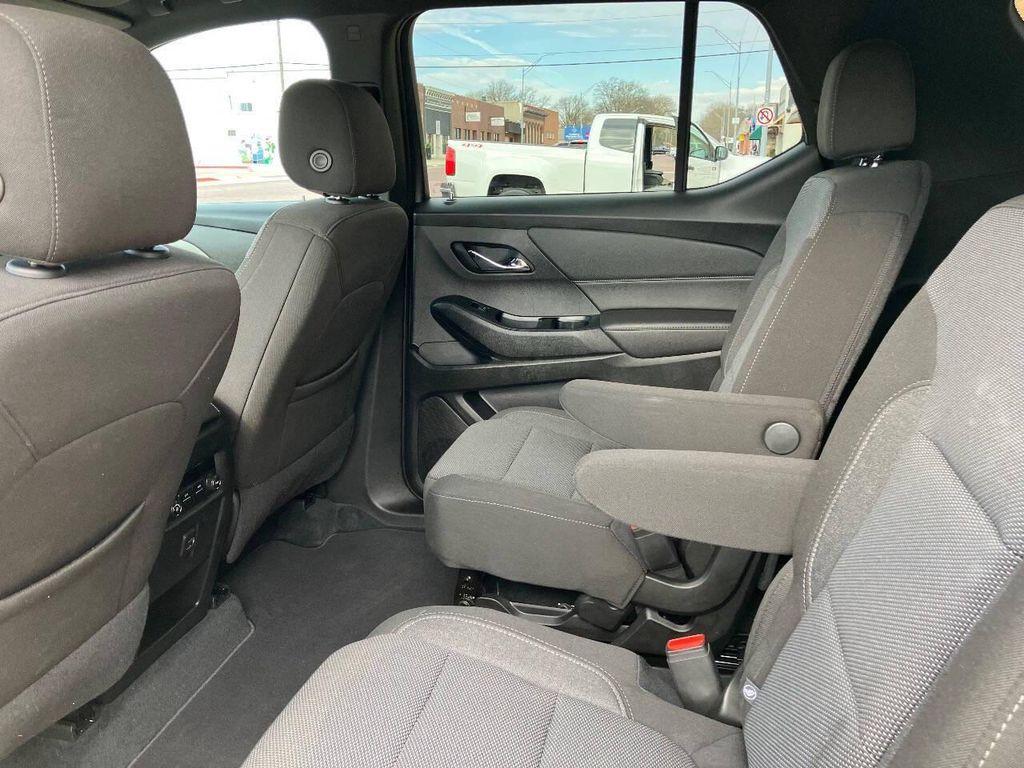used 2023 Chevrolet Traverse car, priced at $34,500