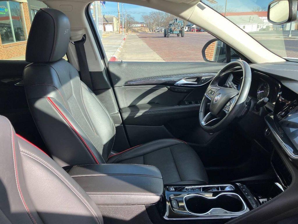 used 2023 Buick Envision car, priced at $27,500