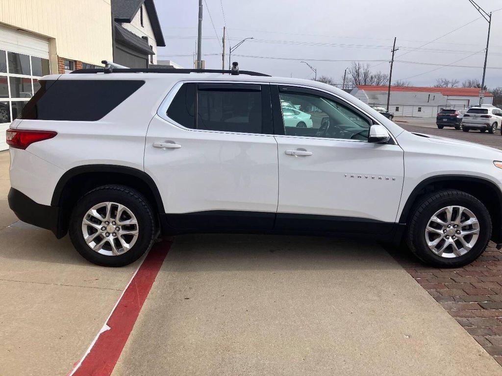 used 2021 Chevrolet Traverse car, priced at $17,995