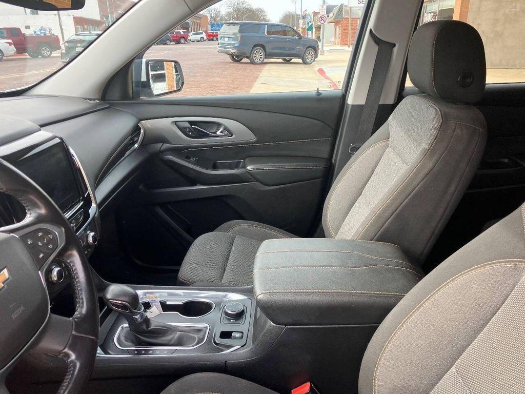 used 2021 Chevrolet Traverse car, priced at $17,995