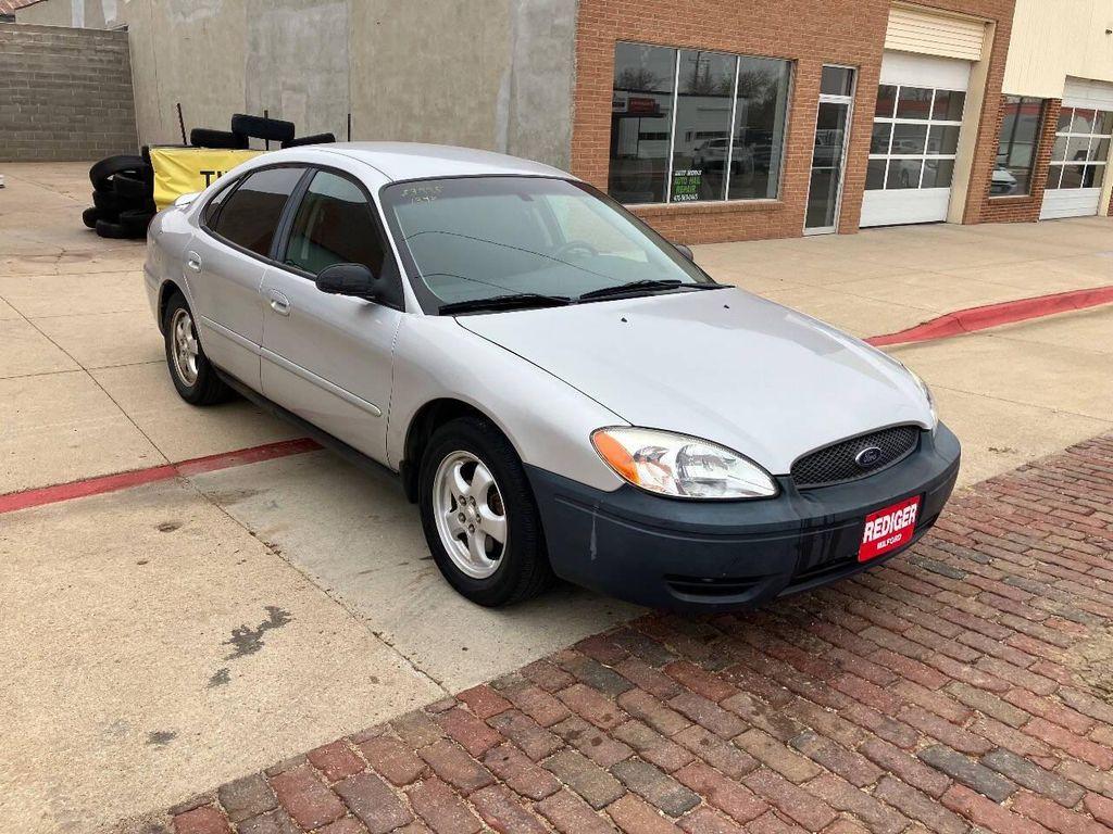 used 2004 Ford Taurus car, priced at $3,500