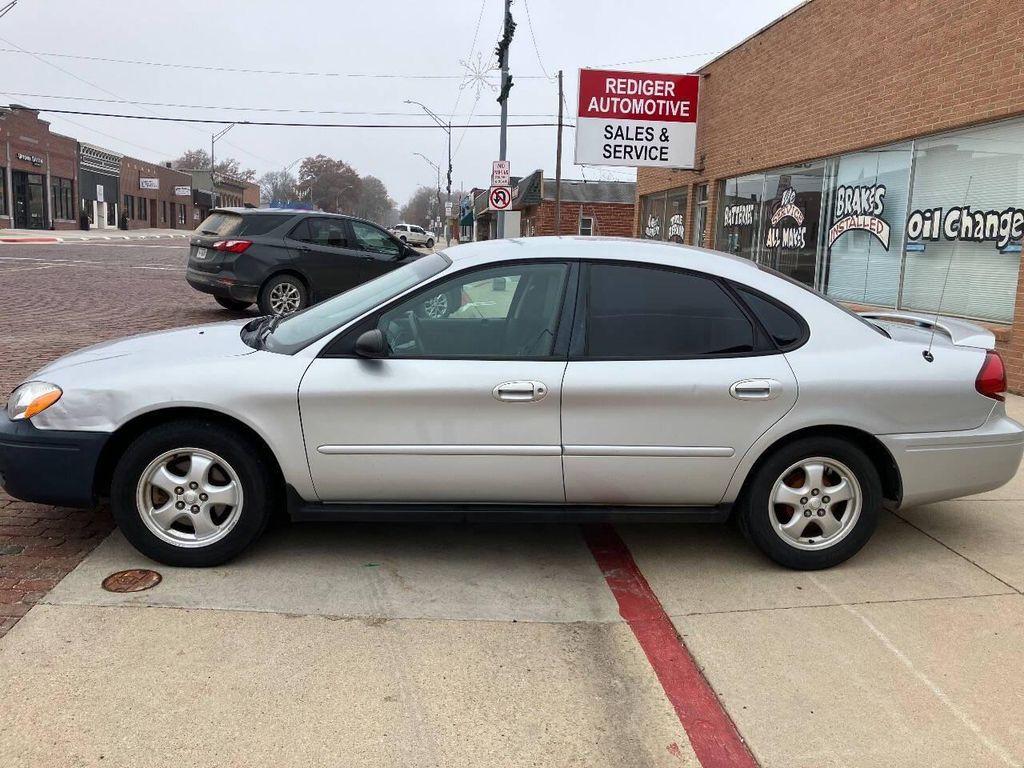 used 2004 Ford Taurus car, priced at $3,500