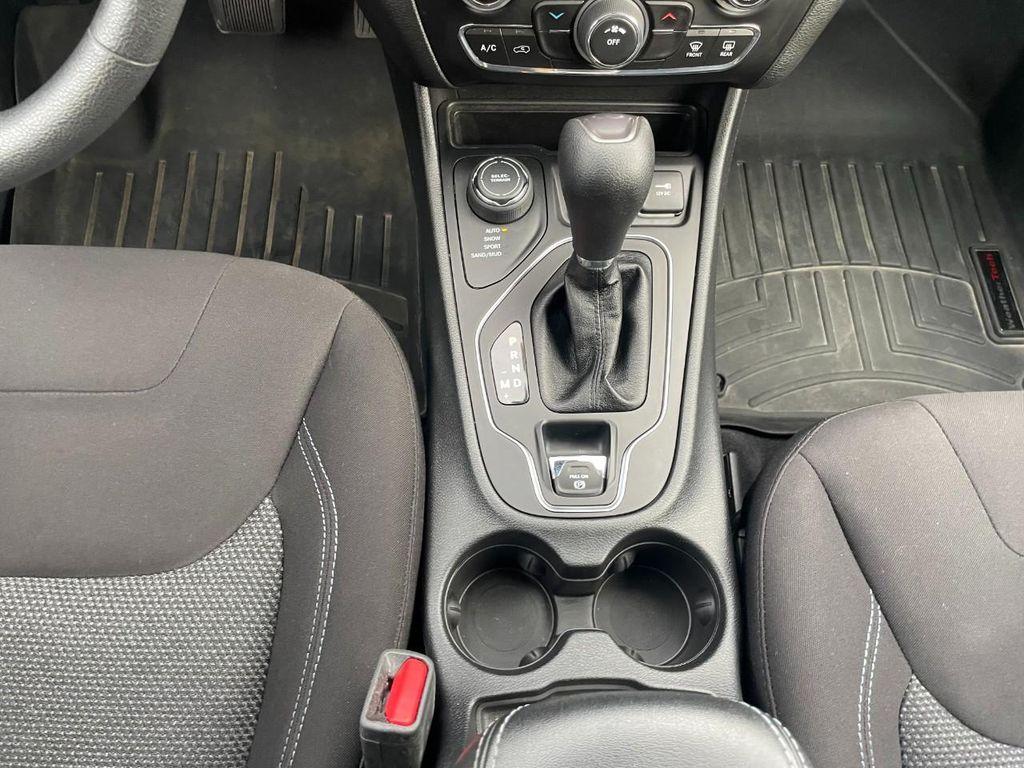 used 2021 Jeep Cherokee car, priced at $21,278