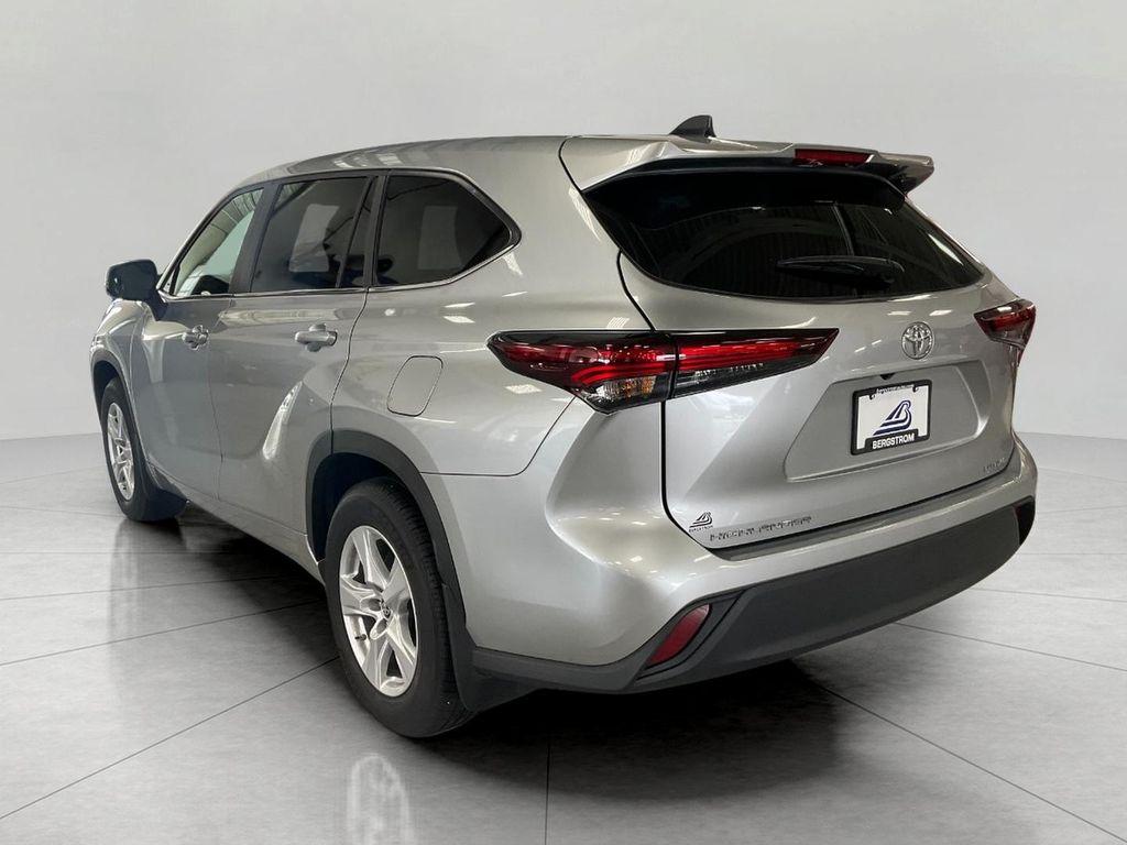 used 2024 Toyota Highlander car, priced at $45,468