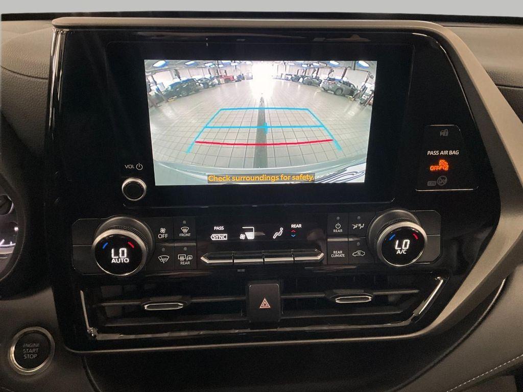 used 2024 Toyota Highlander car, priced at $45,468