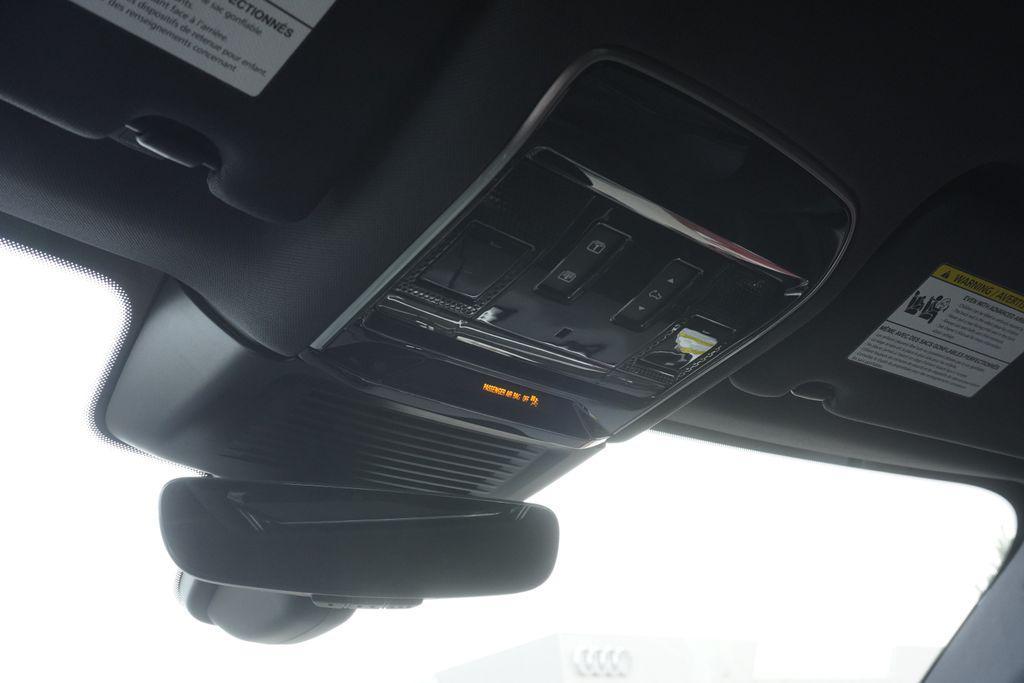 new 2025 Land Rover Range Rover Sport car, priced at $96,575