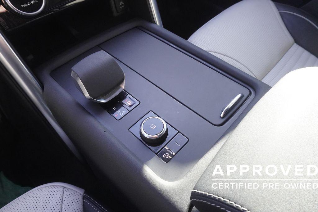 used 2022 Land Rover Discovery car, priced at $34,251