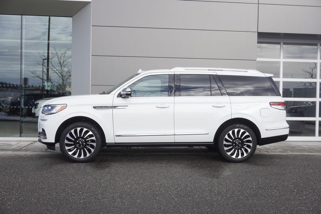 used 2024 Lincoln Navigator car, priced at $77,759