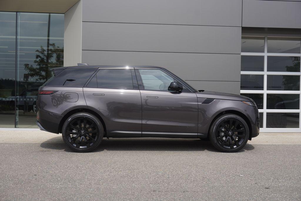 new 2025 Land Rover Range Rover Sport car, priced at $95,150