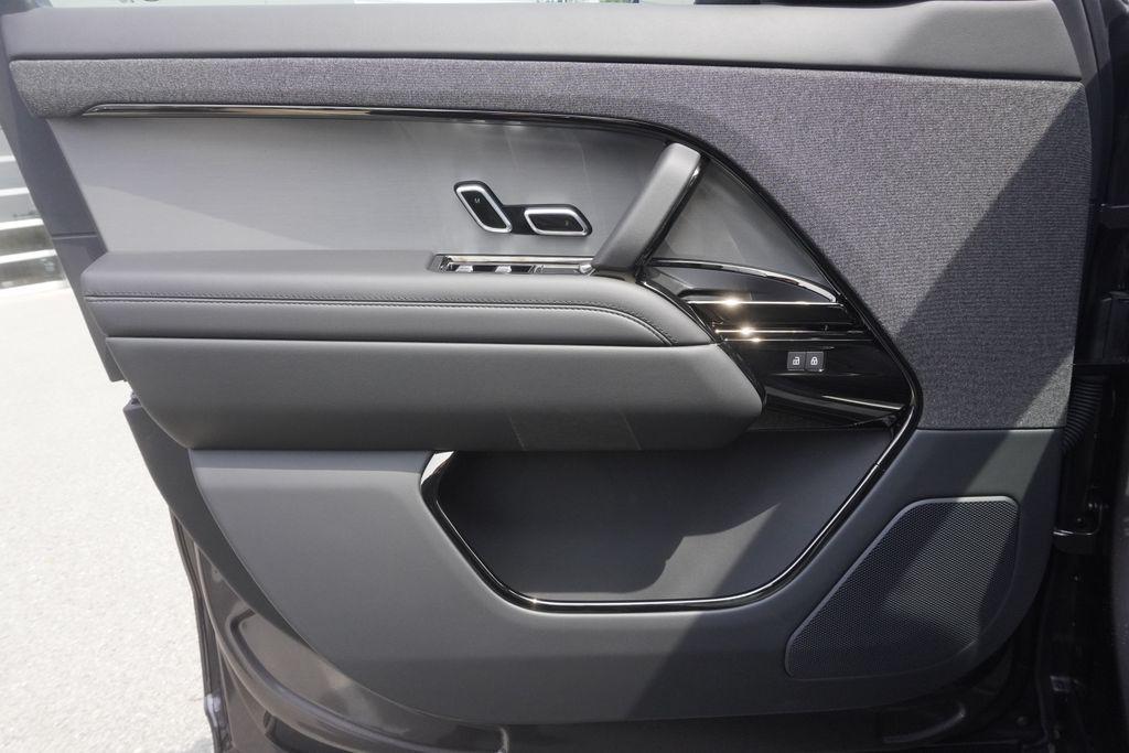 new 2025 Land Rover Range Rover Sport car, priced at $95,150