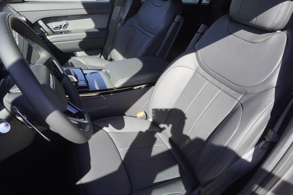 new 2025 Land Rover Range Rover Sport car, priced at $90,210