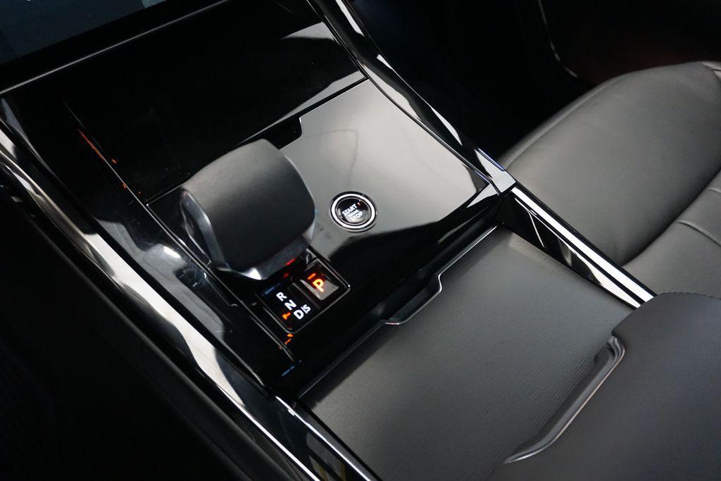 new 2025 Land Rover Range Rover Sport car, priced at $105,370