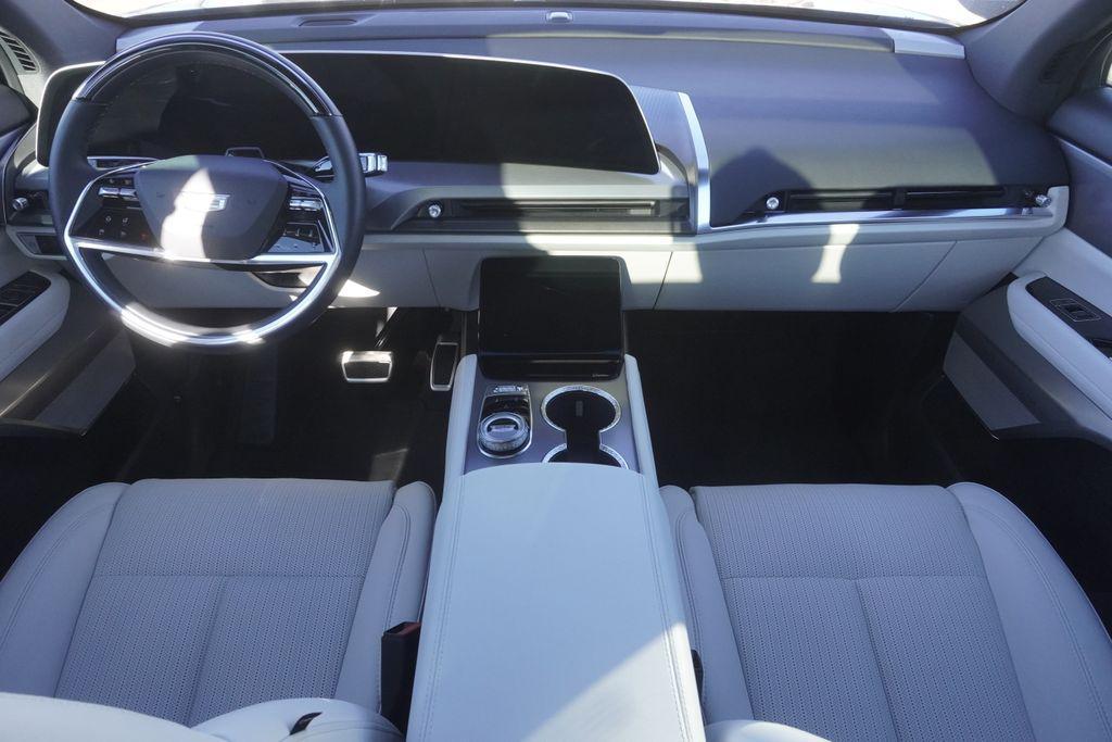 used 2026 Cadillac VISTIQ car, priced at $70,218