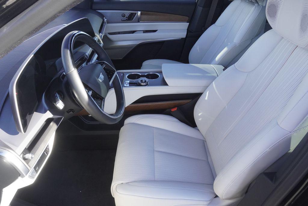 used 2026 Cadillac VISTIQ car, priced at $70,218