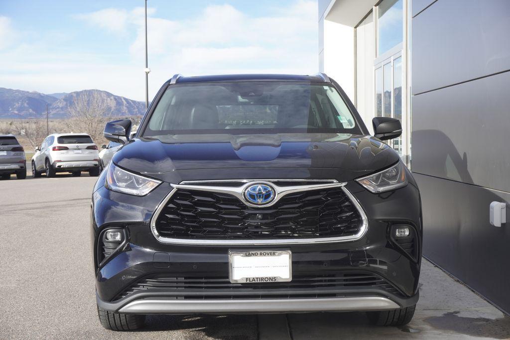 used 2022 Toyota Highlander Hybrid car, priced at $42,183