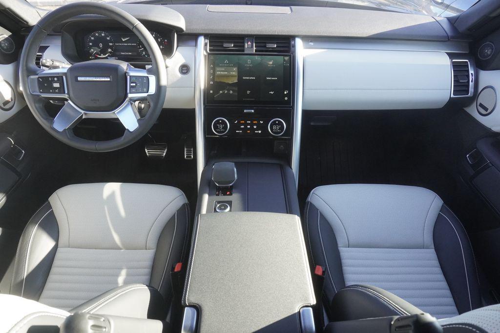 used 2024 Land Rover Discovery car, priced at $60,658