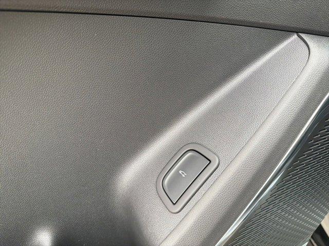 new 2026 Chevrolet Traverse car, priced at $56,595