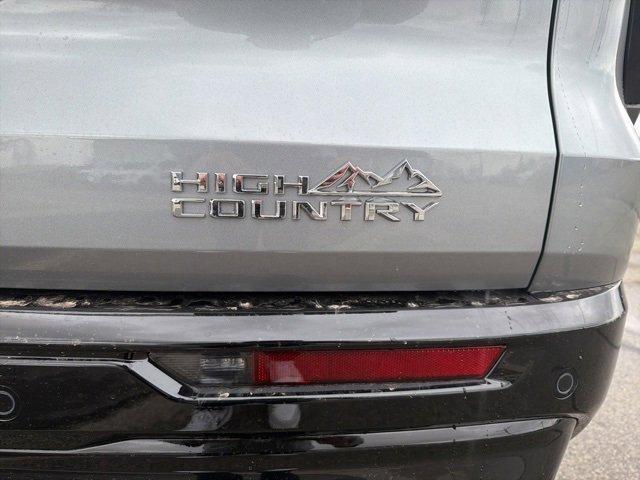 new 2026 Chevrolet Traverse car, priced at $56,595