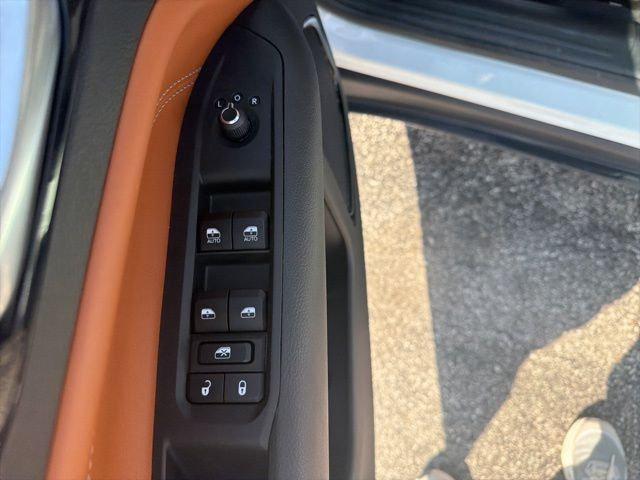 used 2024 Jeep Compass car, priced at $25,289