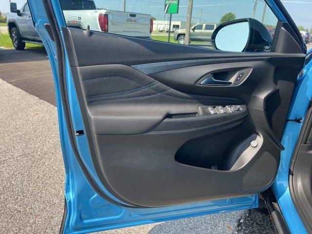 new 2025 Buick Envista car, priced at $28,809