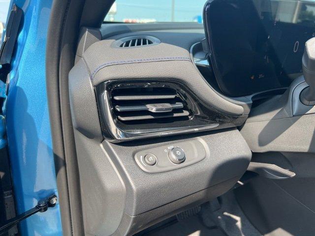 new 2025 Buick Envista car, priced at $28,809