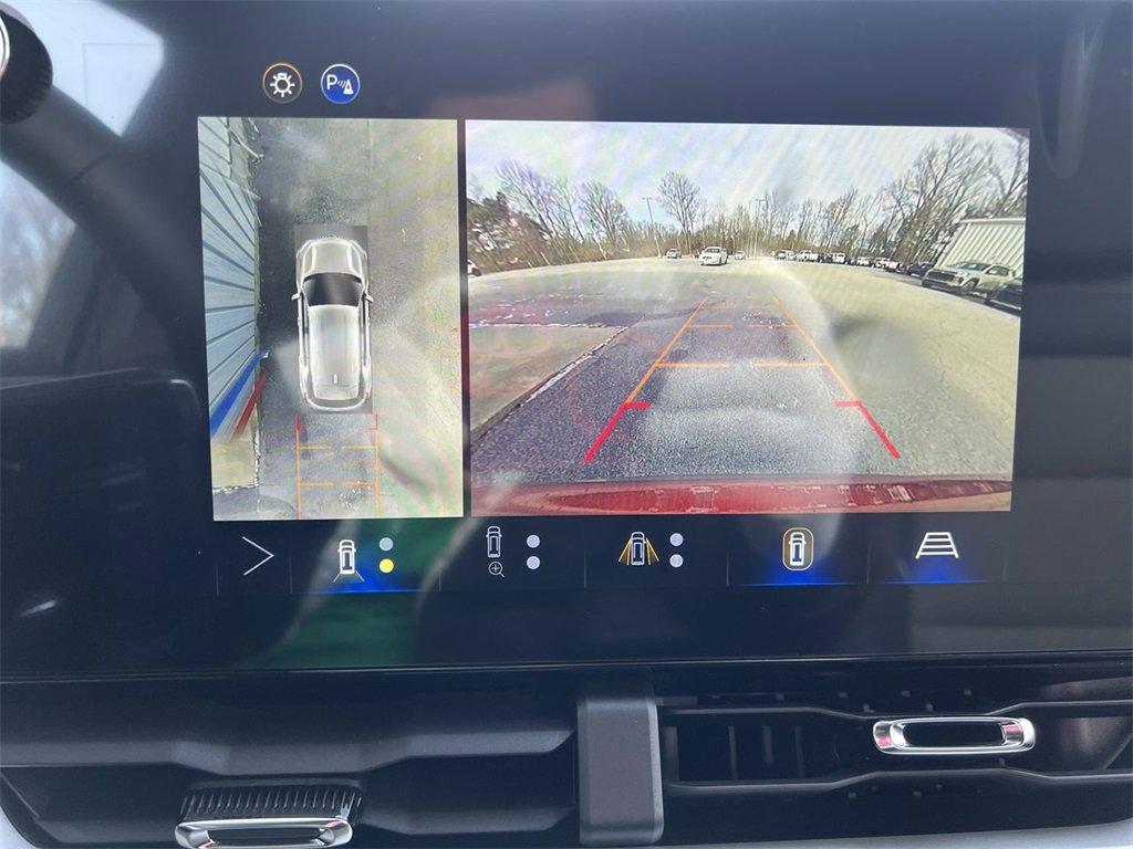 new 2026 Chevrolet Equinox car, priced at $35,130