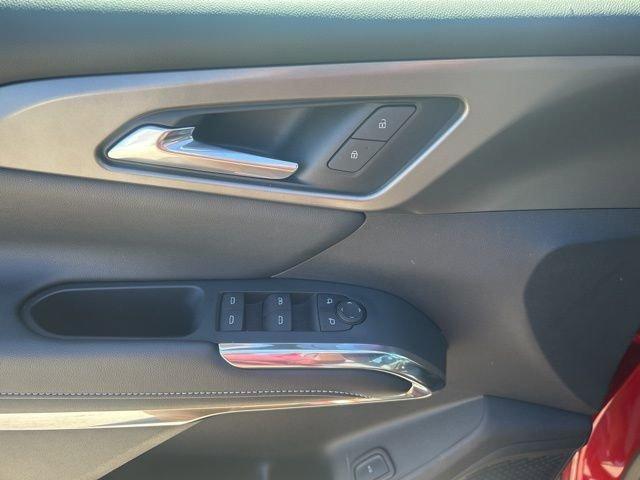 used 2025 Chevrolet Traverse car, priced at $37,995