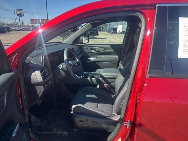 used 2025 Chevrolet Traverse car, priced at $37,995