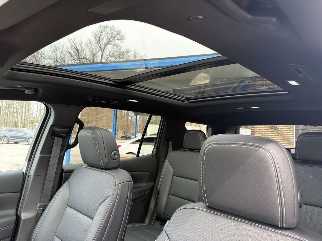 new 2026 Chevrolet Traverse car, priced at $44,767