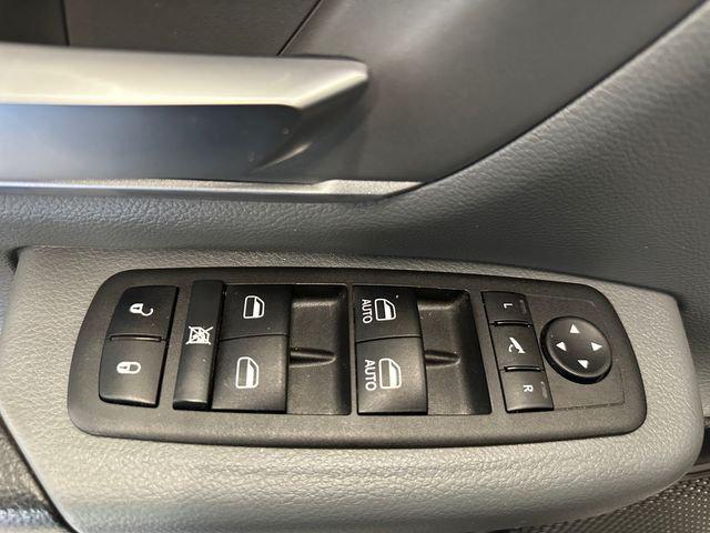 used 2022 Ram 1500 car, priced at $37,574