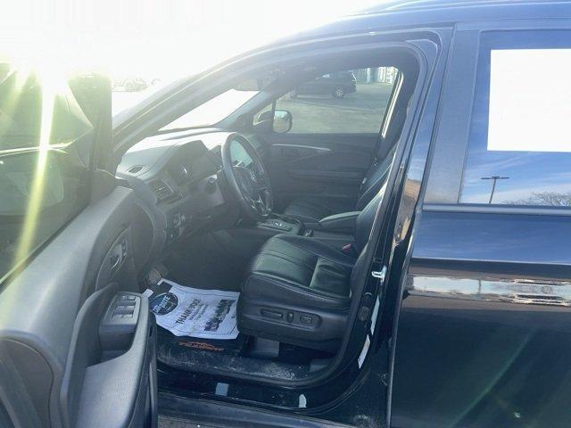 used 2022 Honda Pilot car, priced at $29,356