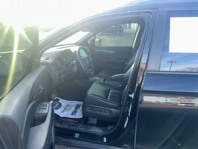 used 2022 Honda Pilot car, priced at $29,356