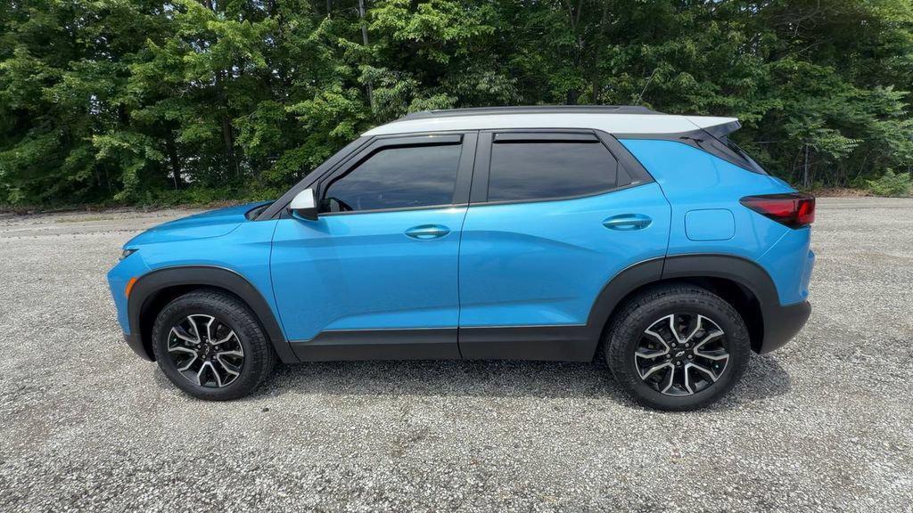used 2025 Chevrolet TrailBlazer car, priced at $25,728