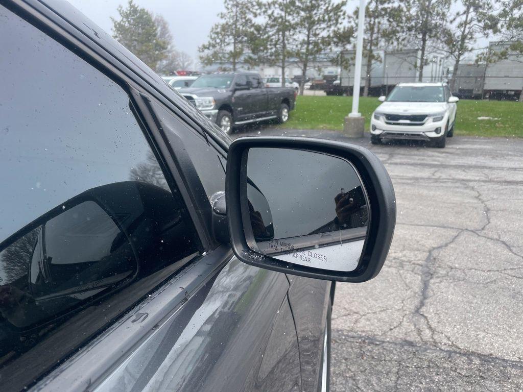 used 2020 Ford Edge car, priced at $15,532