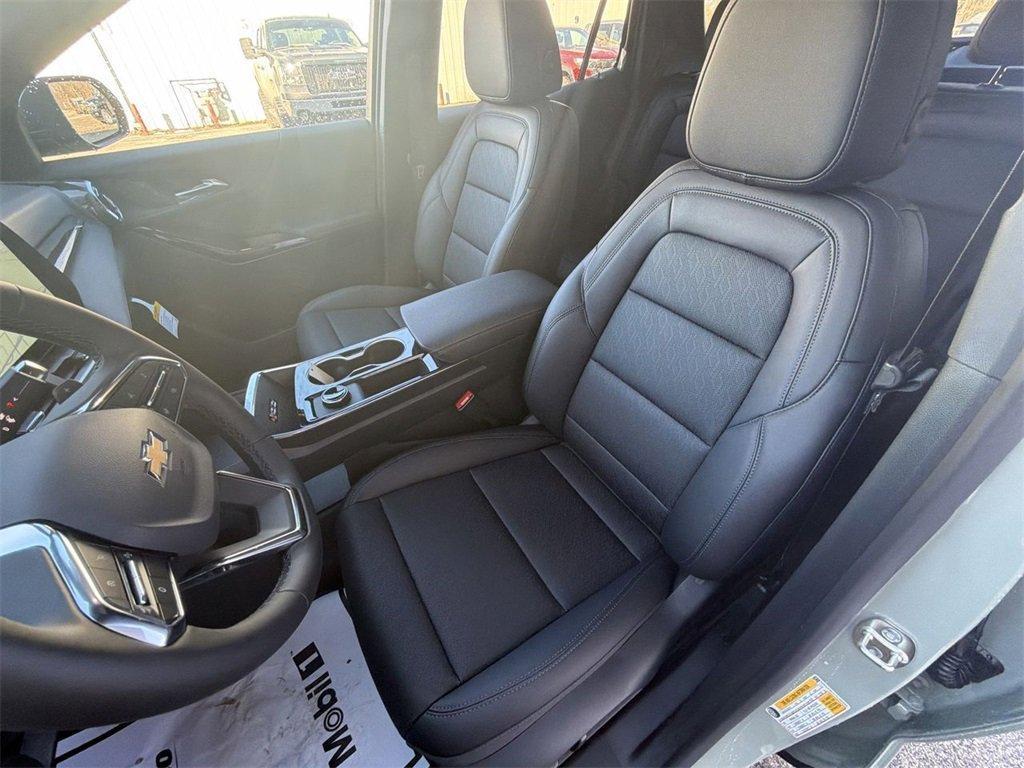 new 2026 Chevrolet Equinox car, priced at $33,040