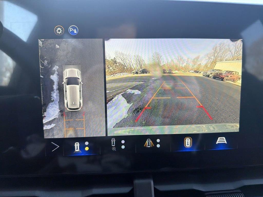 new 2026 Chevrolet Equinox car, priced at $33,040