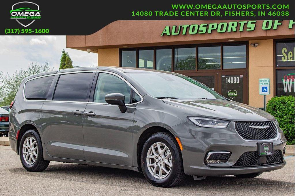 used 2023 Chrysler Pacifica car, priced at $27,899