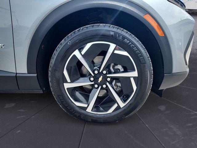 used 2025 Chevrolet Equinox EV car, priced at $22,324