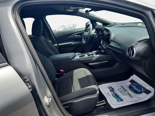used 2025 Chevrolet Equinox EV car, priced at $22,324
