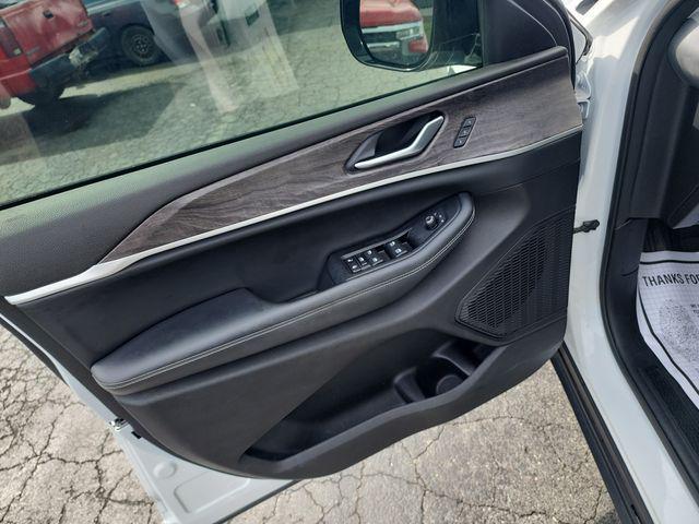used 2023 Jeep Grand Cherokee L car, priced at $34,521